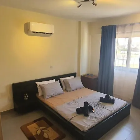 דירה Stefaris 'sioukris Court'