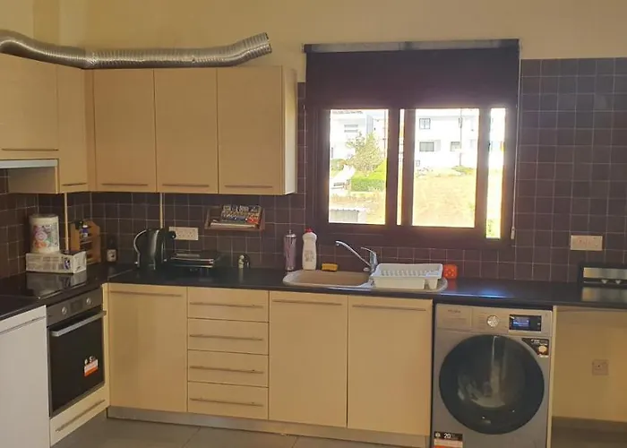 Apartamento Stefaris 'sioukris Court' *