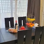 Stefaris 'sioukris Court' Apartamento Larnaca